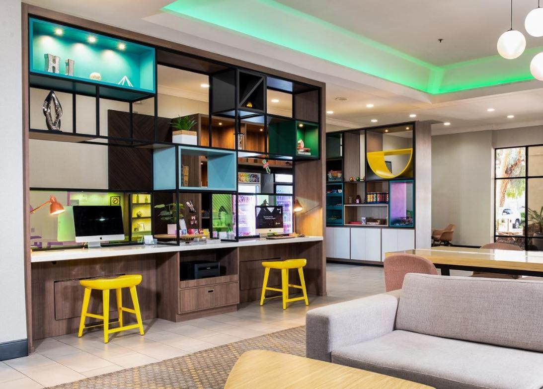 Holiday Inn Phoenix-Mesa Chandler By Ihg Exterior photo