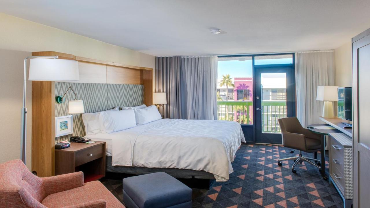 Holiday Inn Phoenix-Mesa Chandler By Ihg Exterior photo