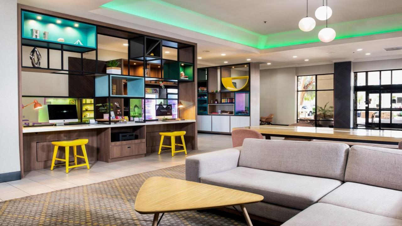 Holiday Inn Phoenix-Mesa Chandler By Ihg Exterior photo
