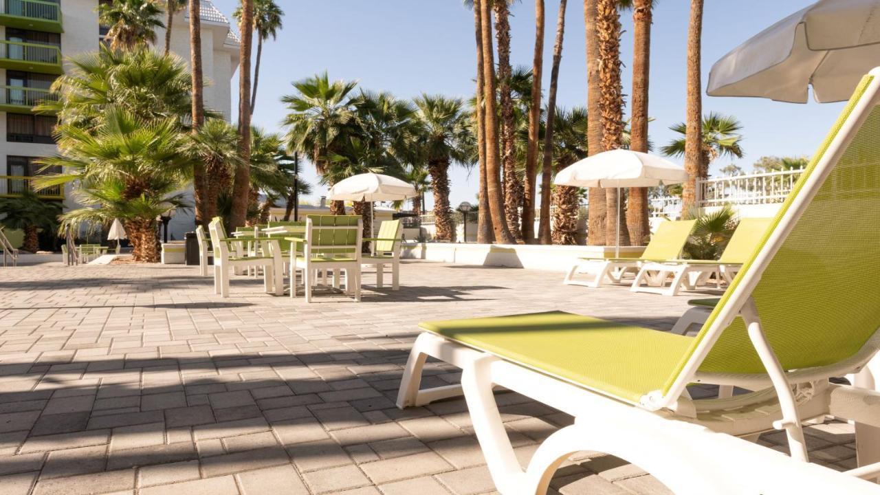Holiday Inn Phoenix-Mesa Chandler By Ihg Exterior photo
