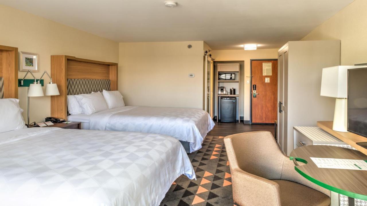 Holiday Inn Phoenix-Mesa Chandler By Ihg Exterior photo