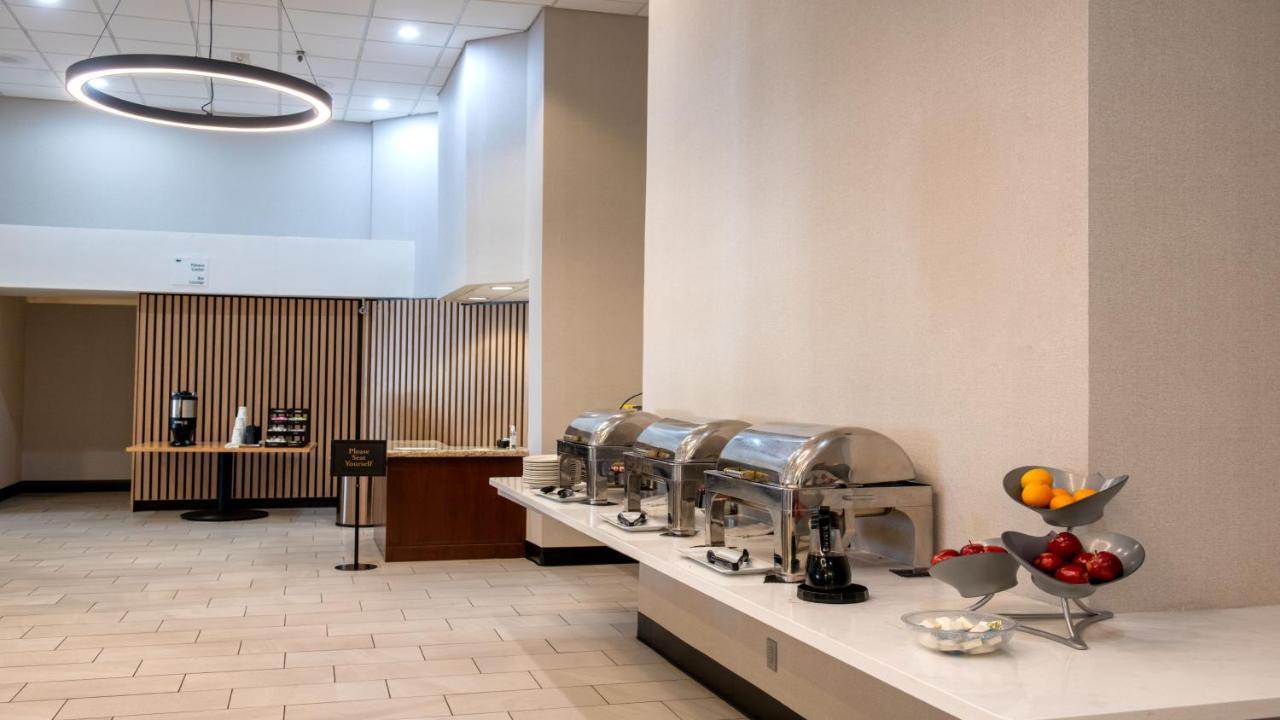 Holiday Inn Phoenix-Mesa Chandler By Ihg Exterior photo