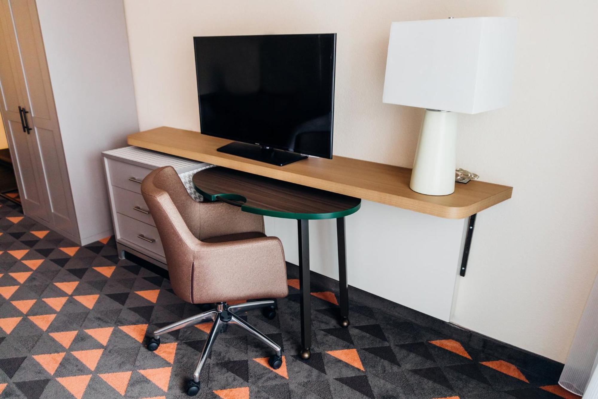 Holiday Inn Phoenix-Mesa Chandler By Ihg Exterior photo