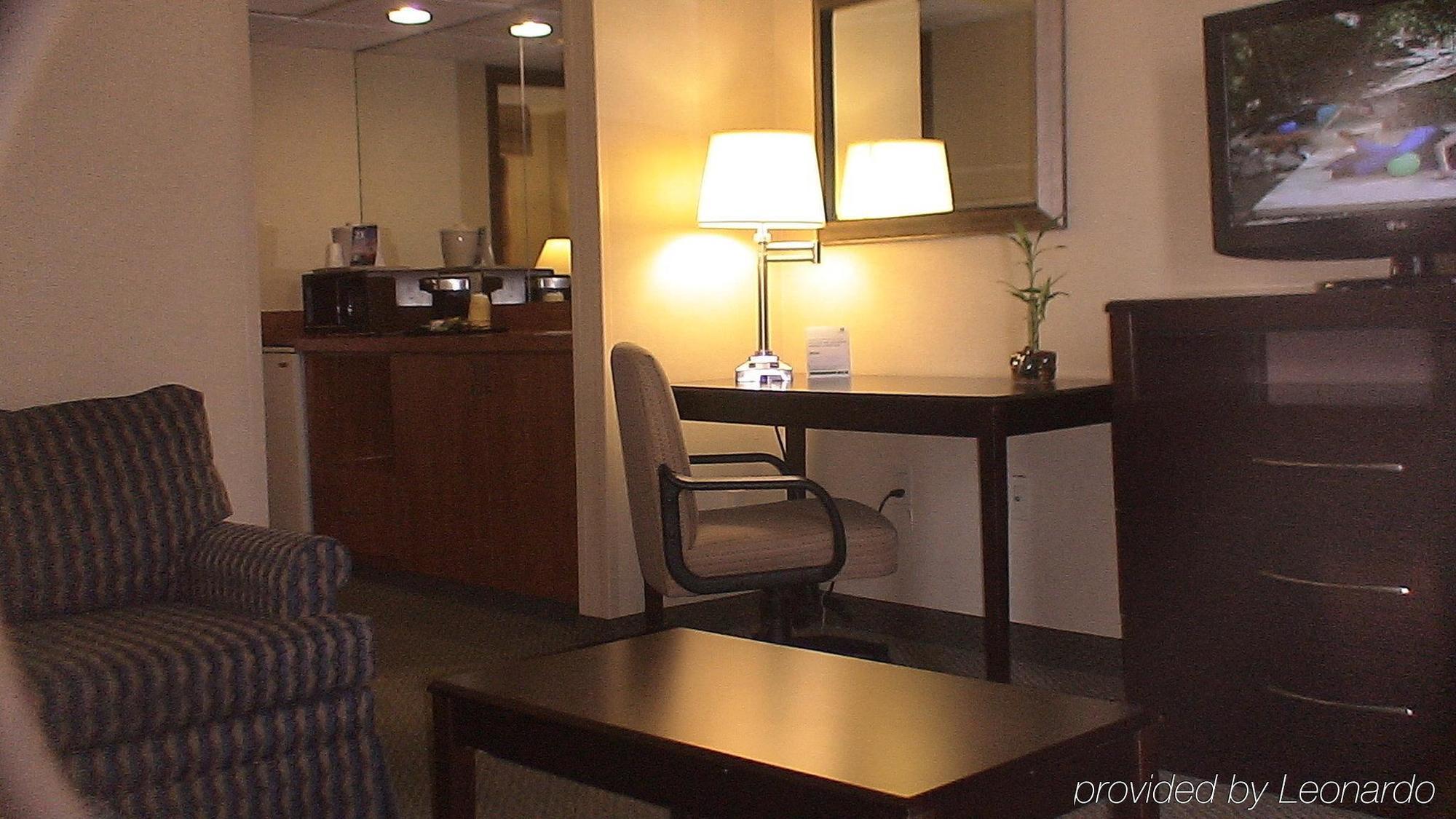 Holiday Inn Phoenix-Mesa Chandler By Ihg Exterior photo